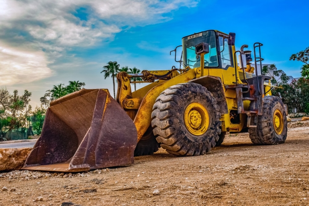 earthmoving equipment rental