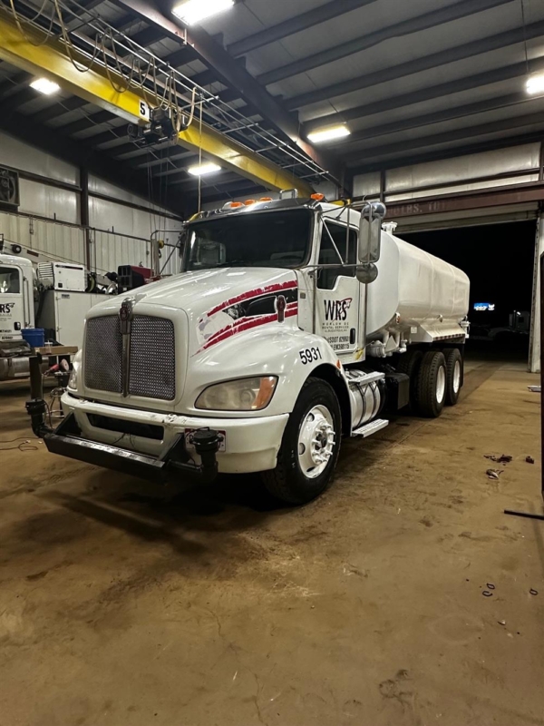 2014 Kenworth T370-4000 Water Trucks - Image 8