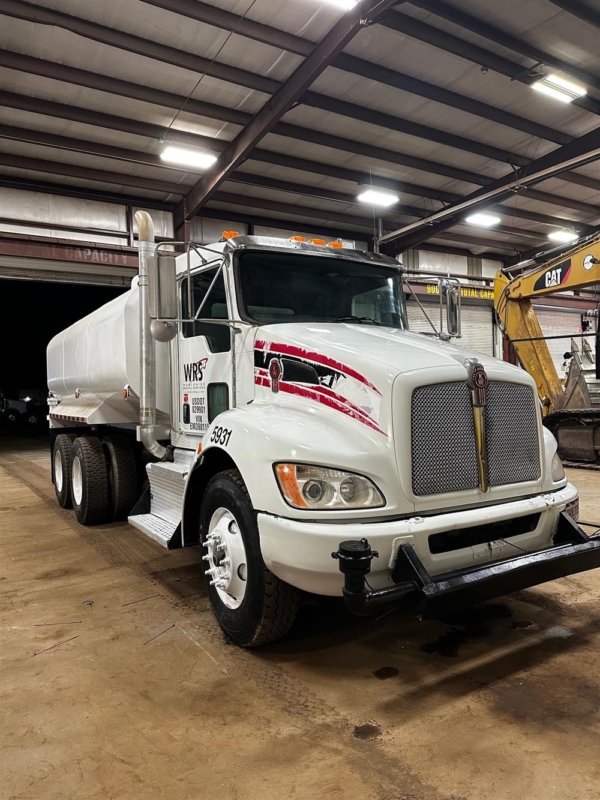 2014 Kenworth T370-4000 Water Trucks - Image 5