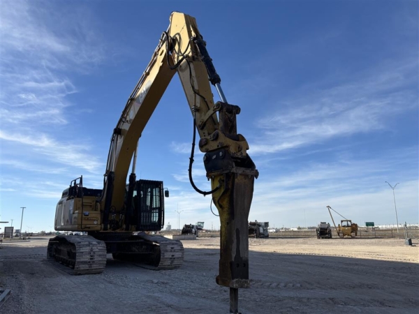 2015 Caterpillar 349FL Excavators - Image 3