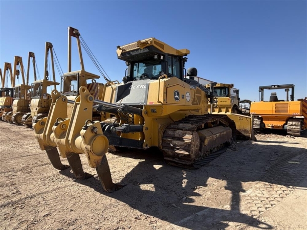 2018 Deere 950K LGP Dozers - Image 2