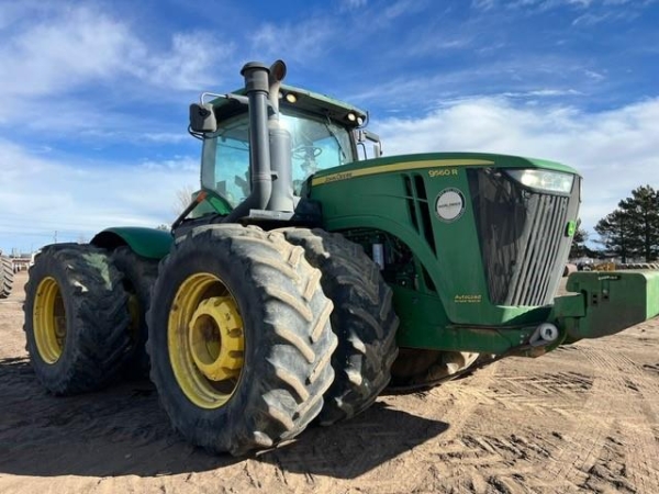 2013 Deere 9560R Agricultural Tractors - Image 8