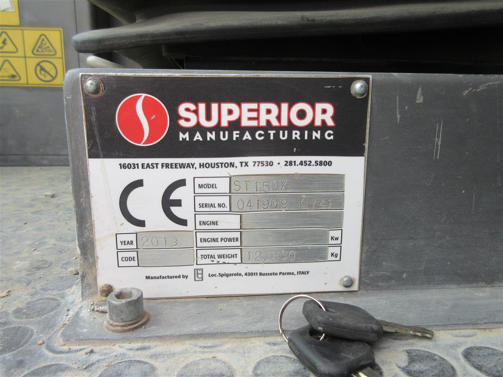 2019 Superior ST150X Crawler Carrier - Image 2