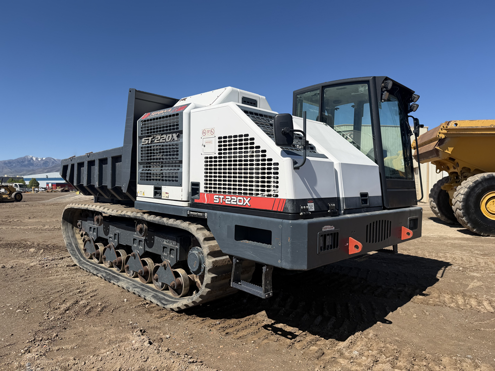 2020 Superior ST220X Crawler Carrier - Image 4