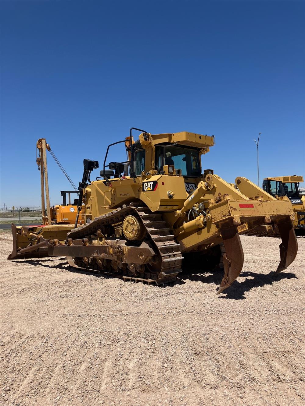 2014 Caterpillar D8T Dozers - Image 2