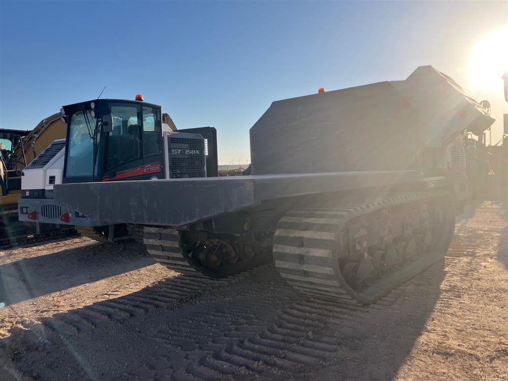 2020 Superior ST220X Crawler Carrier - Image 3