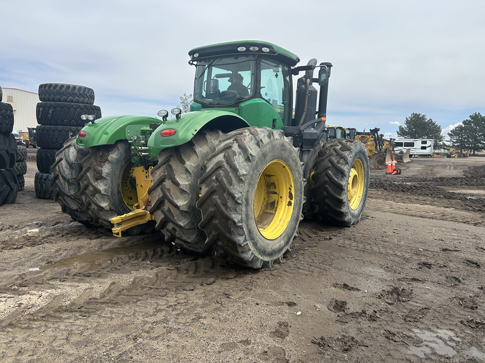 2013 Deere 9560R Agricultural Tractors - Image 6