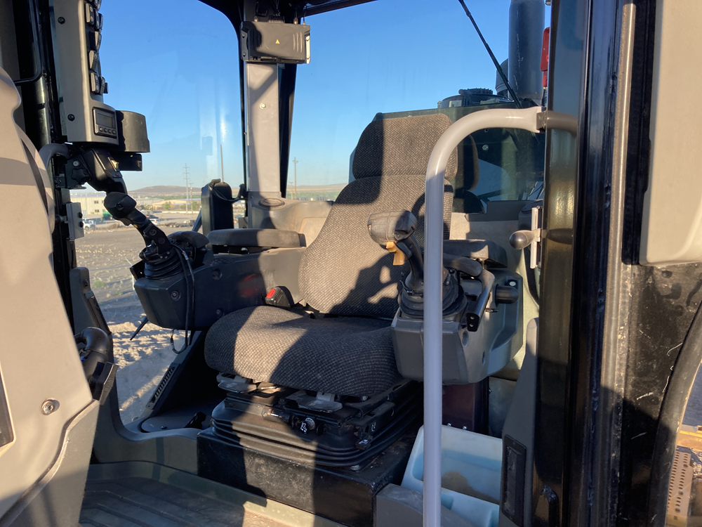 2013 Caterpillar 140M II Motor Graders - Image 10