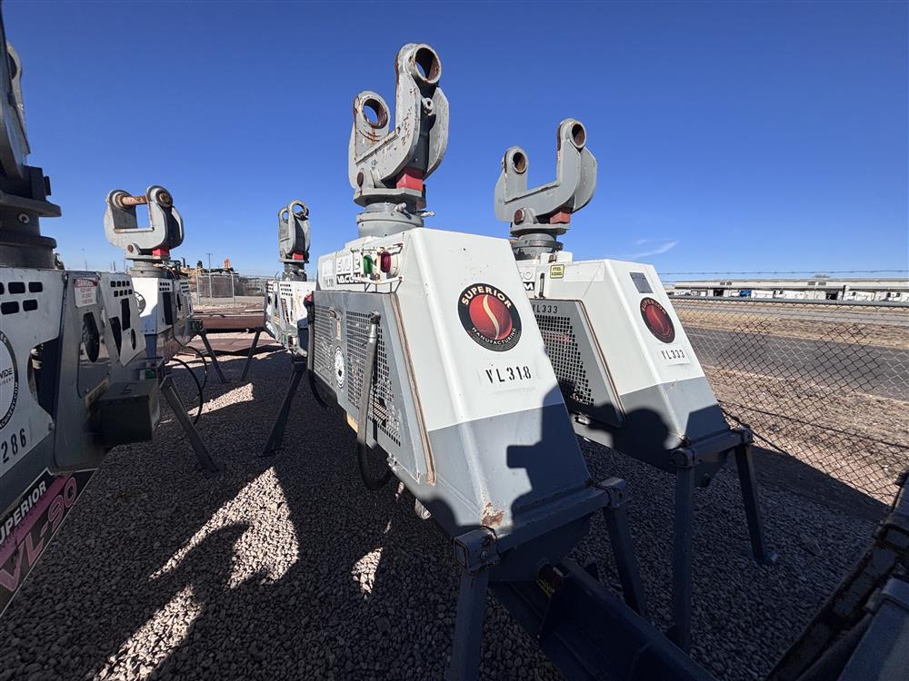 2015 Superior SVL-130 Vacuum Lifts - Image 2