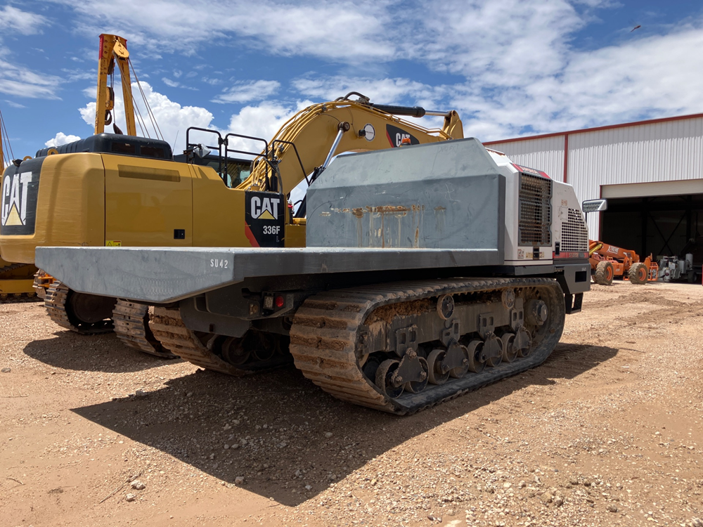 2020 Superior ST220X Crawler Carrier - Image 3