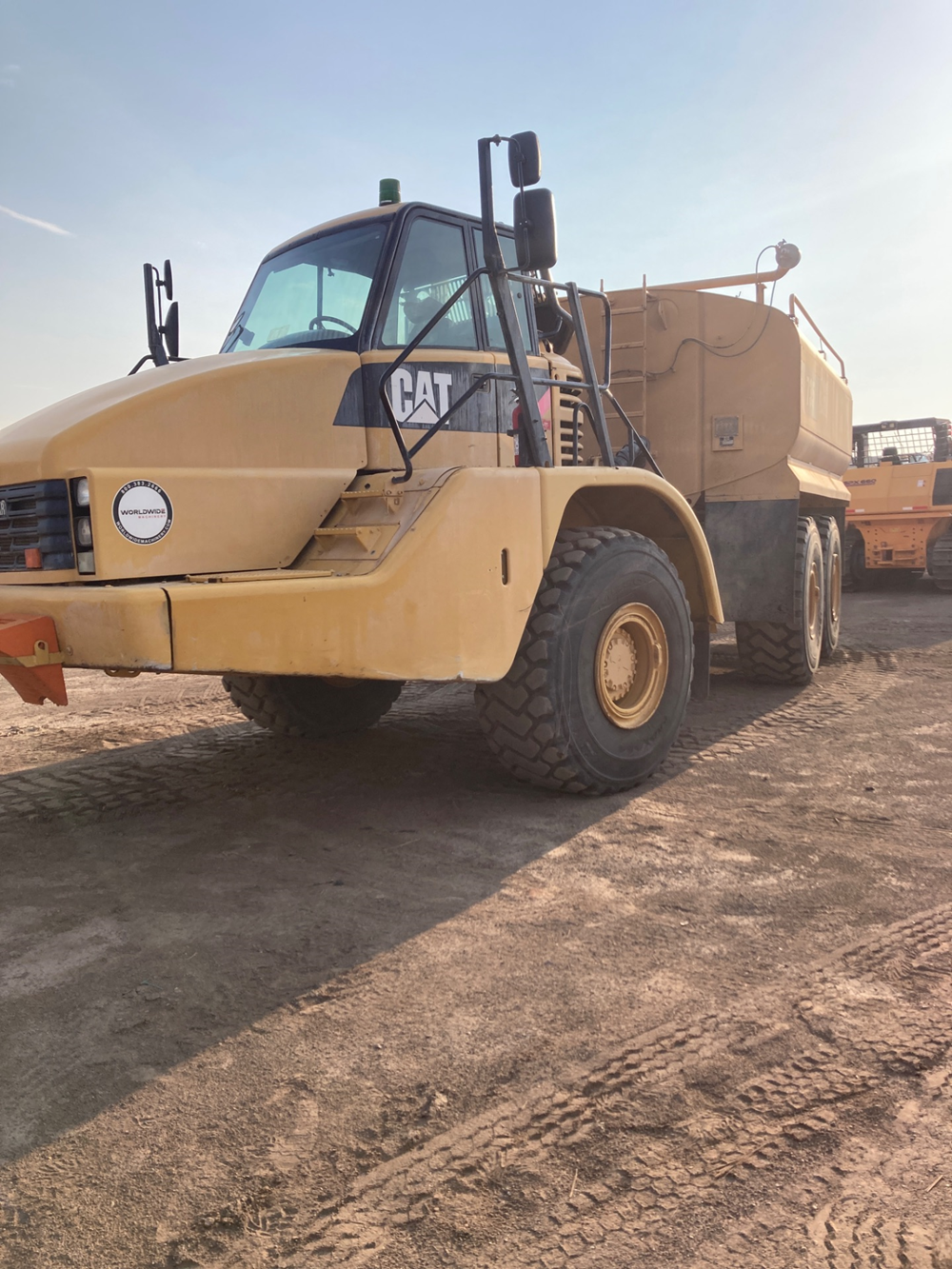 2007 Caterpillar 735 WT Articulated Water Trucks