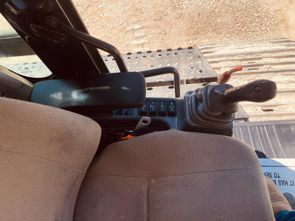2018 Hitachi ZX470 Excavators - Image 7