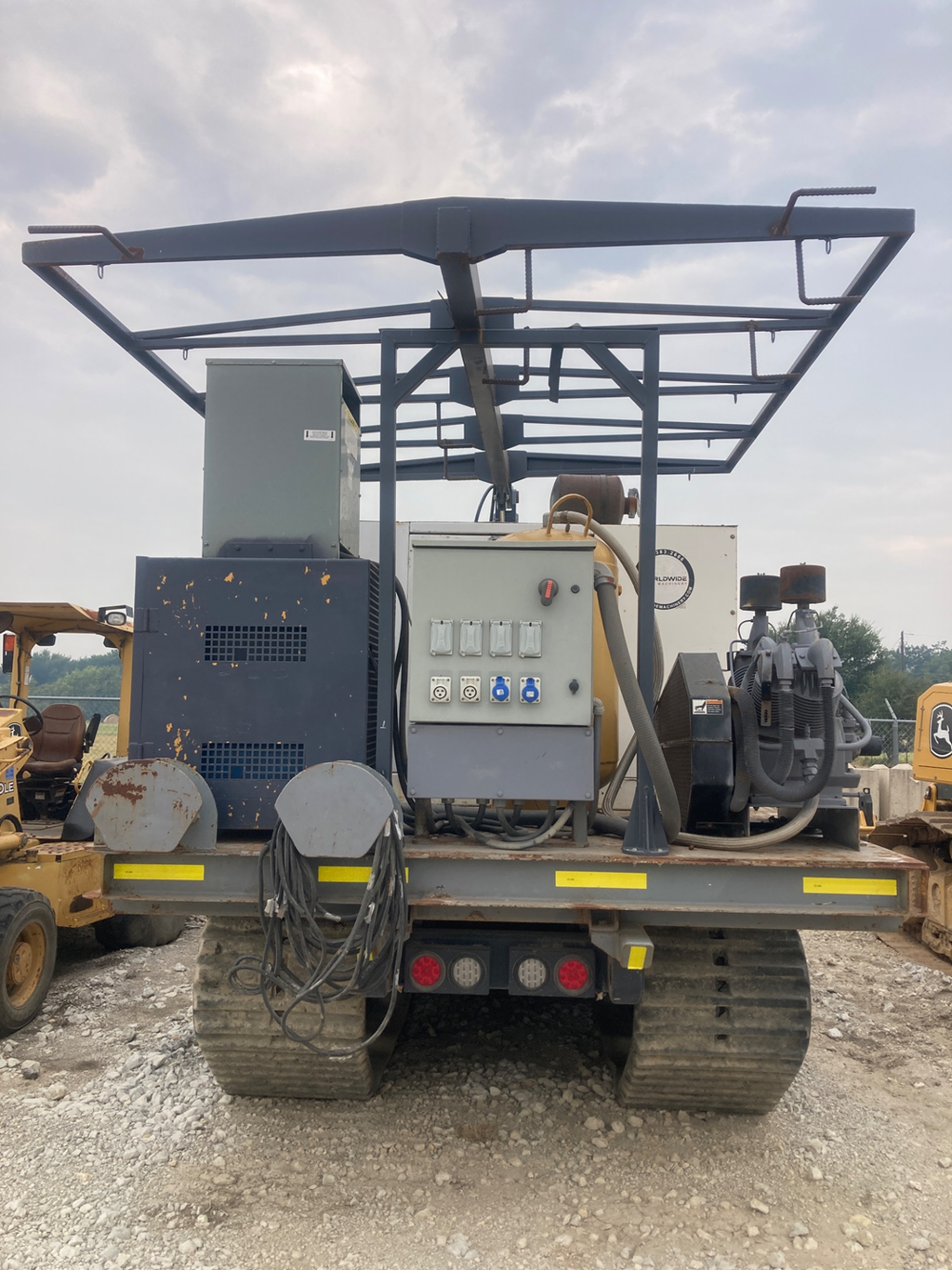 2019 Superior ST150X Crawler Carrier - Image 13