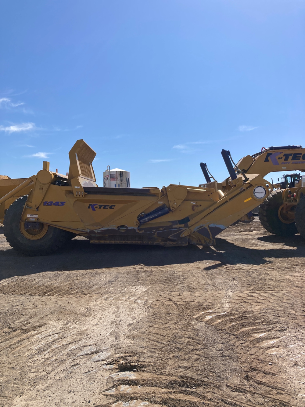 2018 K-Tec Earthmovers 1243ADT Scraper Pans - Image 8