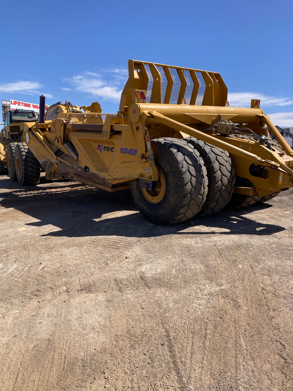 2018 K-Tec Earthmovers 1243ADT Scraper Pans
