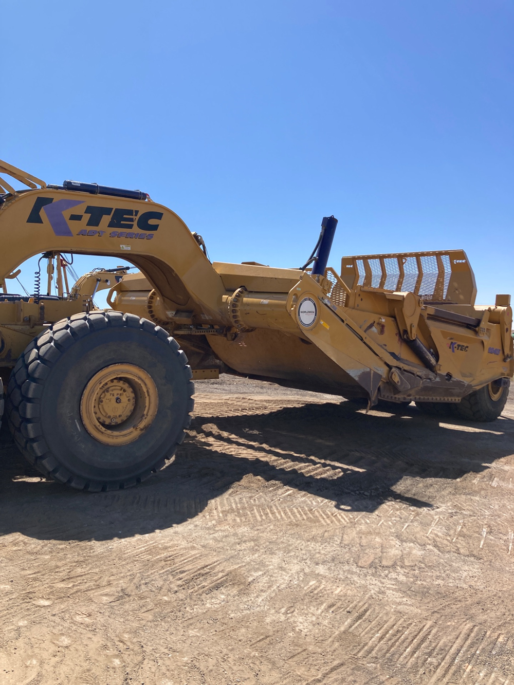 2018 K-Tec Earthmovers 1243ADT Scraper Pans - Image 6