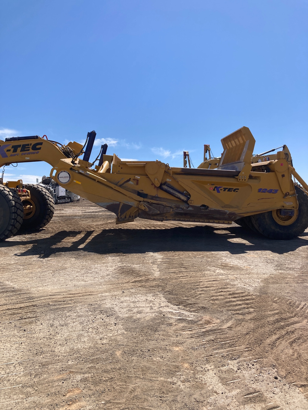 2018 K-Tec Earthmovers 1243ADT Scraper Pans - Image 7