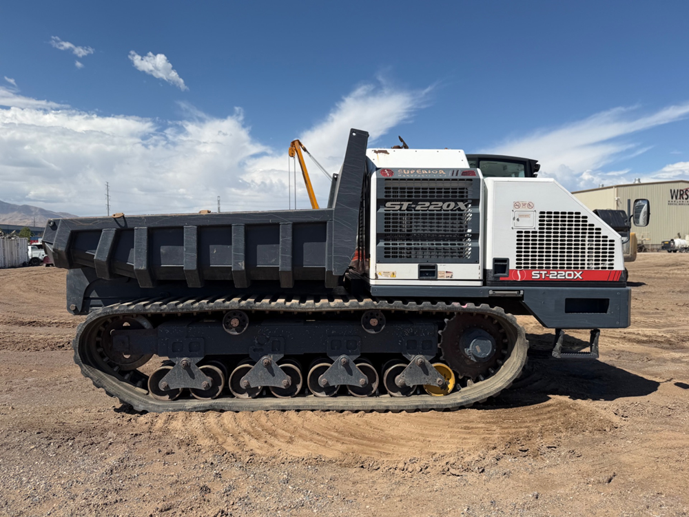 2020 Superior ST220X Crawler Carrier - Image 6