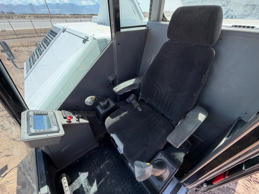 2020 Superior ST220X Crawler Carrier - Image 16