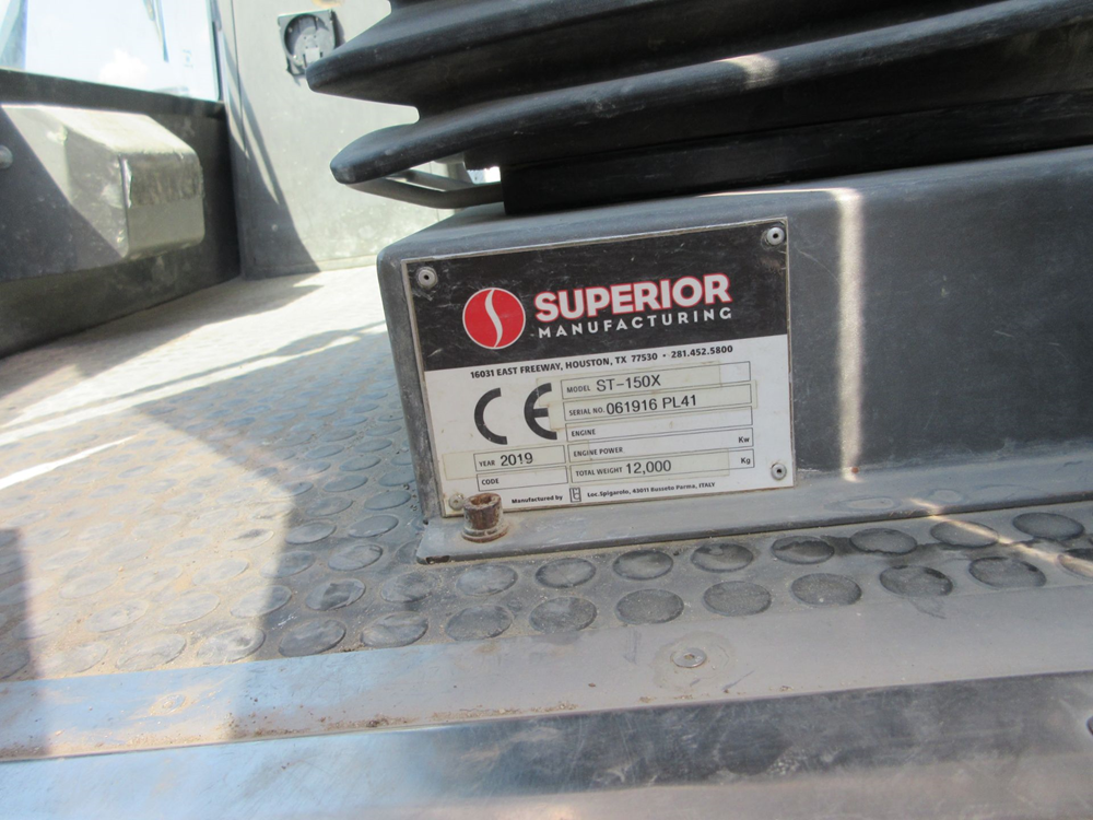2019 Superior ST150X Crawler Carrier - Image 10