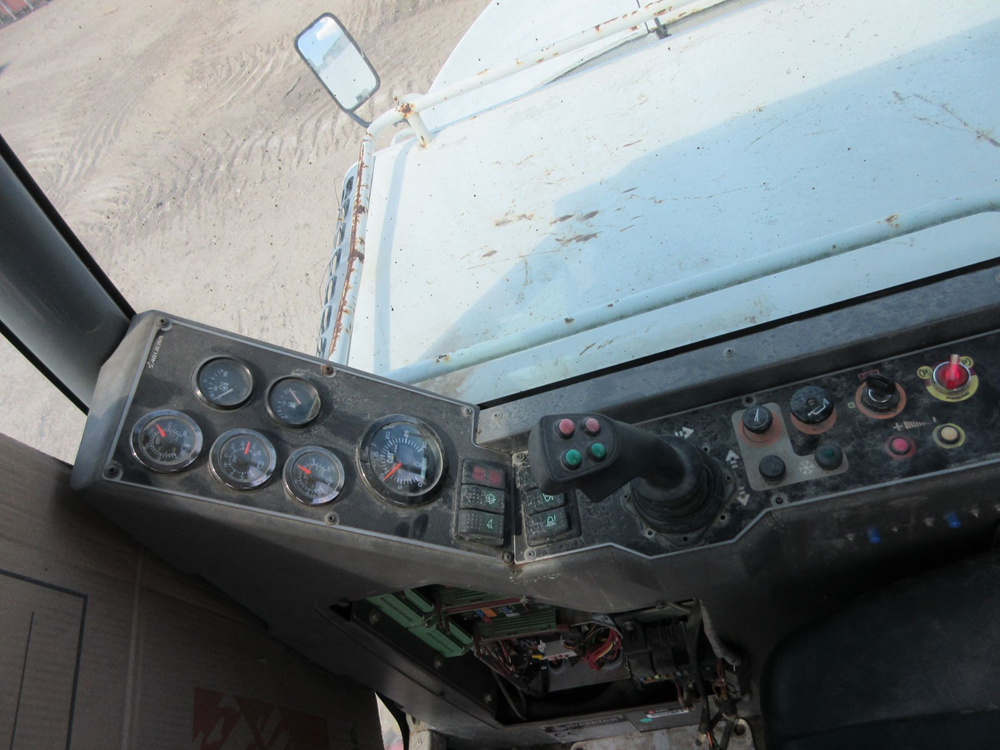 2014 Superior SFT-155 Crawler Carrier - Image 5
