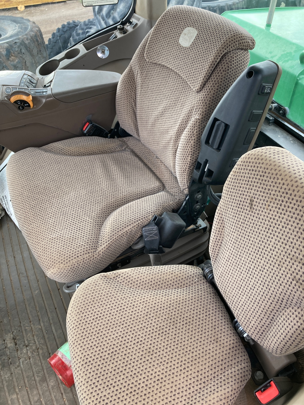 2015 Deere 9570R Agricultural Tractors - Image 10
