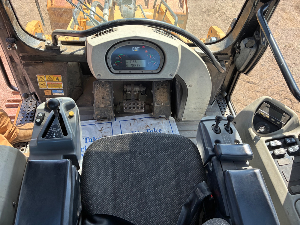 2014 Caterpillar 963D Track Loaders - Image 12
