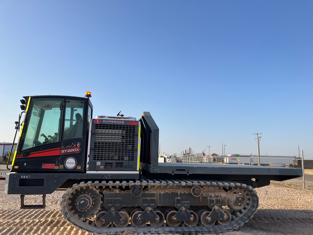 2020 Superior ST220X Crawler Carrier - Image 7