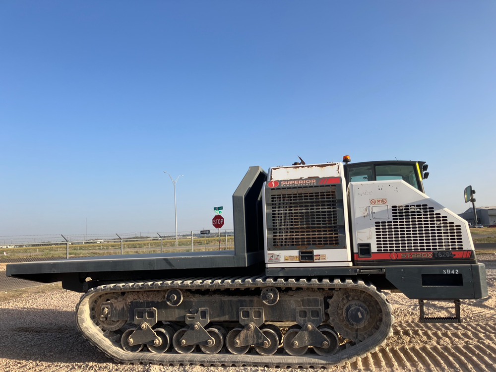 2020 Superior ST220X Crawler Carrier - Image 9