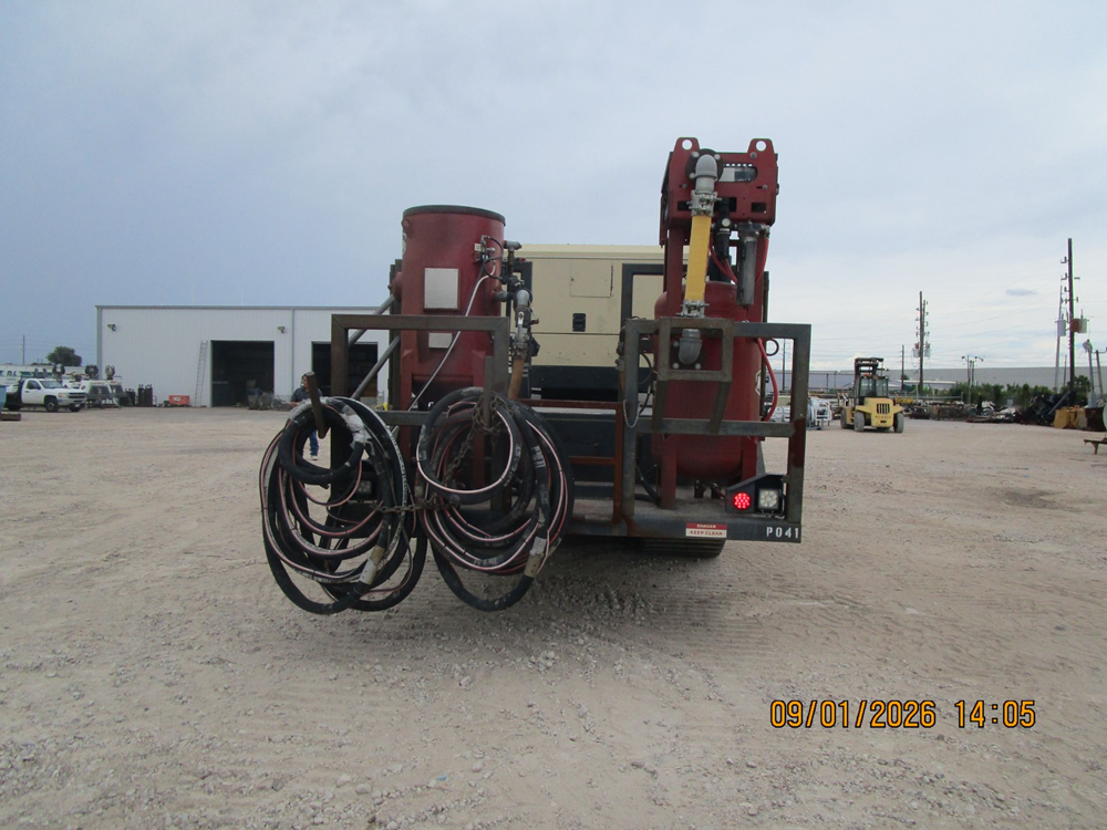 2019 Superior ST150X Crawler Carrier - Image 15