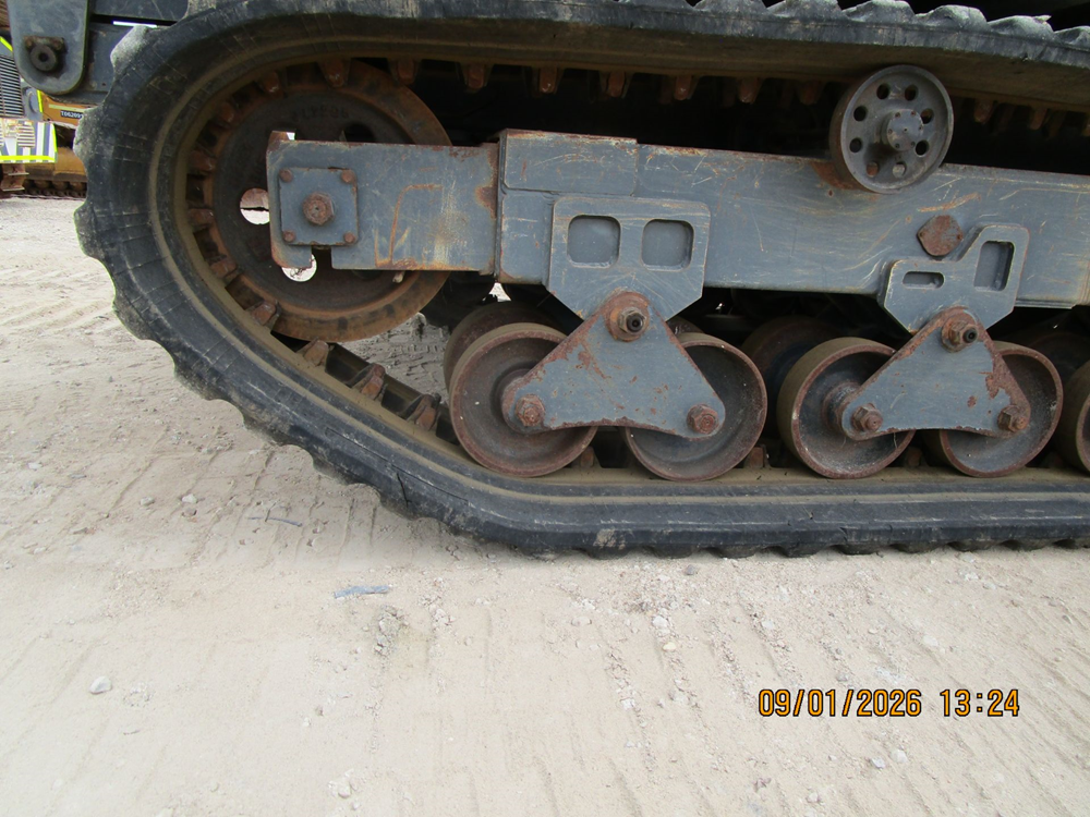 2020 Superior ST220X Crawler Carrier - Image 20