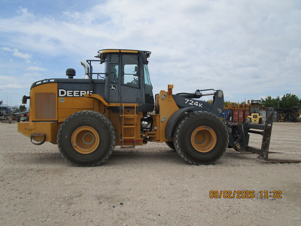 2016 Deere 724K Wheel Loaders - Image 11
