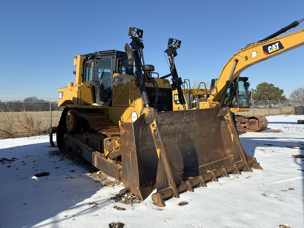 2016 Caterpillar D6T XL Dozers - Image 2