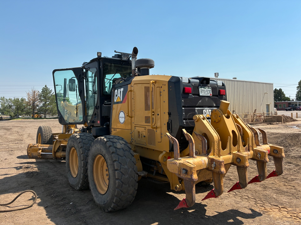 2015 Caterpillar 140M3 Motor Graders - Image 2