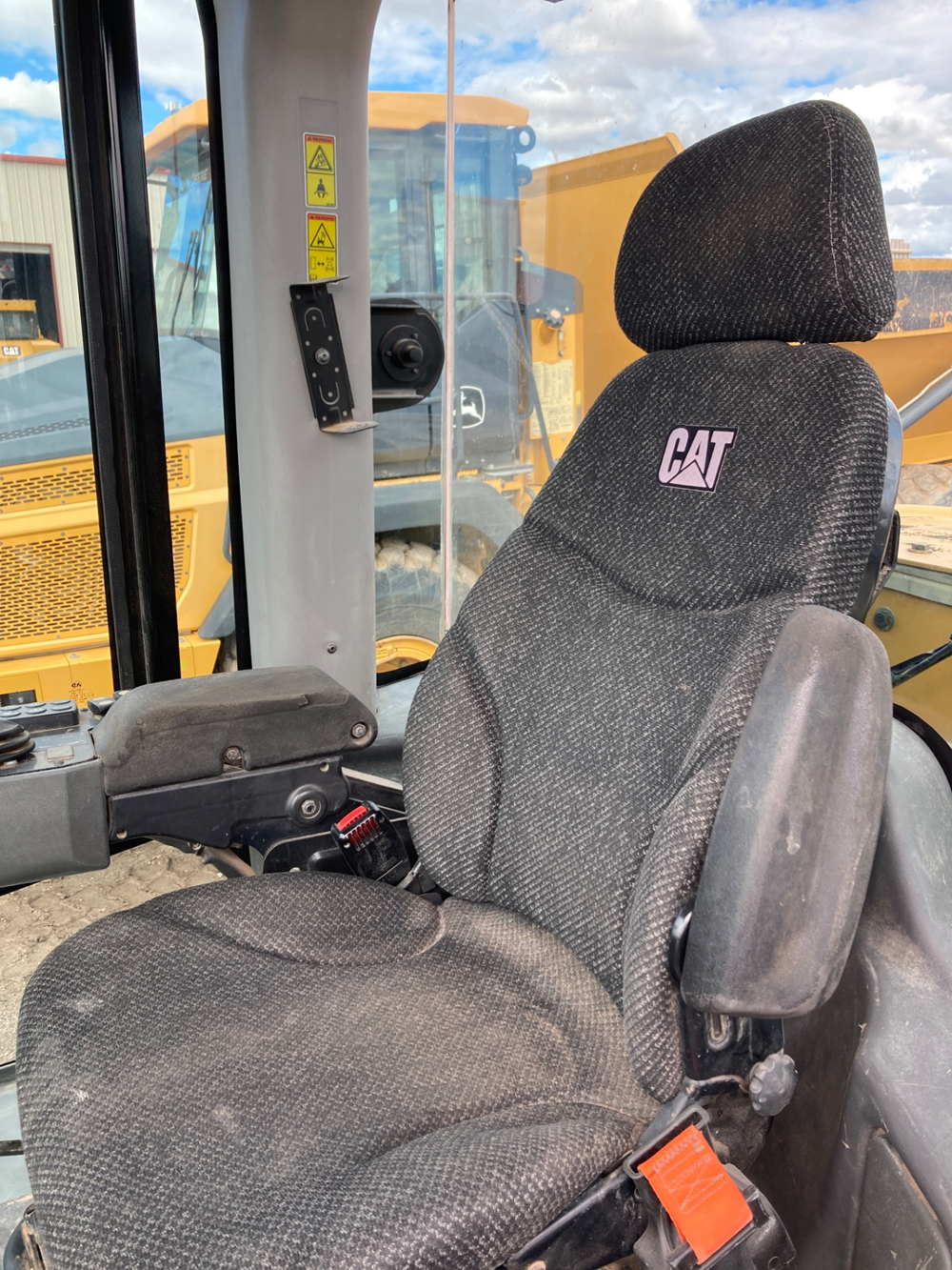 2014 Caterpillar CS56B Vibratory Soil Compactor - Image 11